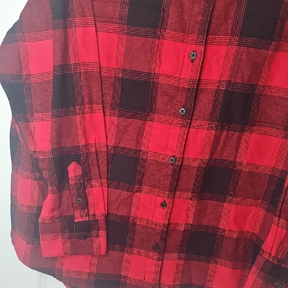 Old Navy Red and Black Plaid Boyfriend Shirt Size XL - Picture 5 of 12